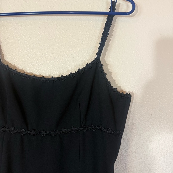 Y2K vintage Elegant Black Mini Dress with lace detailing 7/8 - Picture 1 of 8